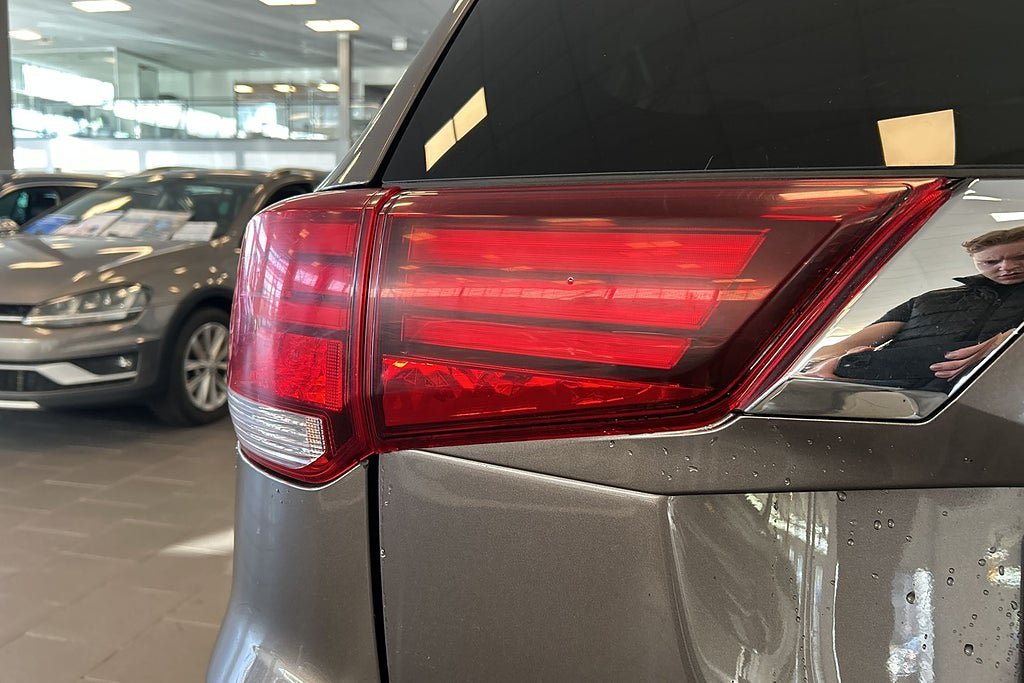 Vehicle Image 13