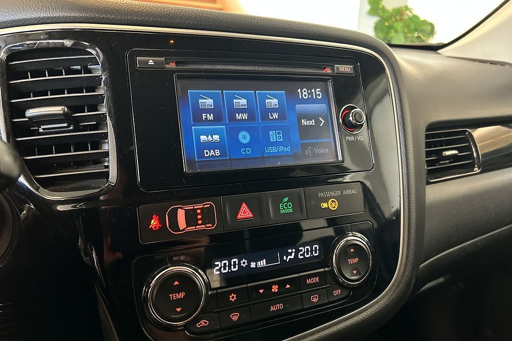 Vehicle Image 28