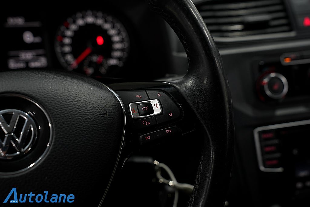 Vehicle Image 26