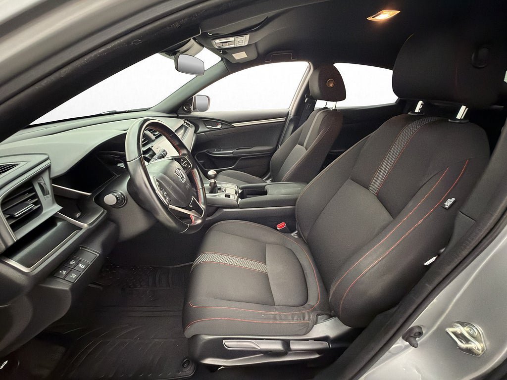 Vehicle Image 11