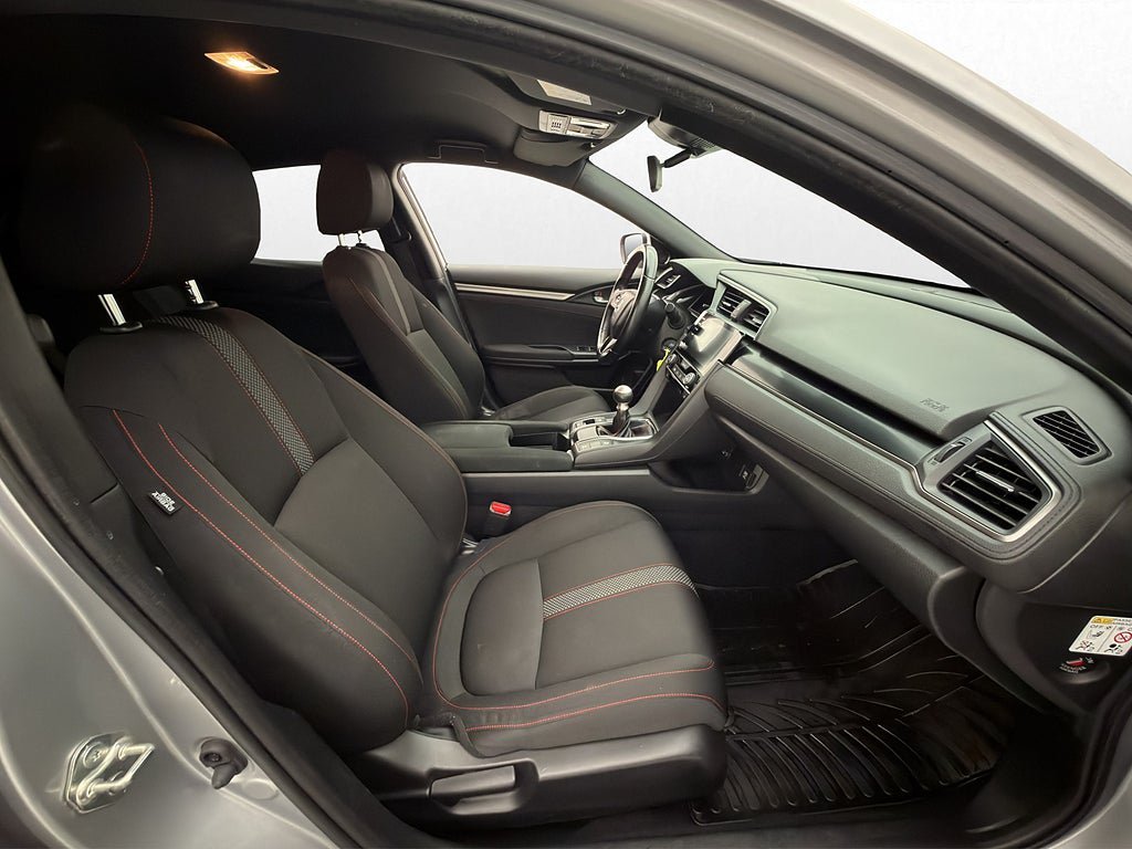 Vehicle Image 13