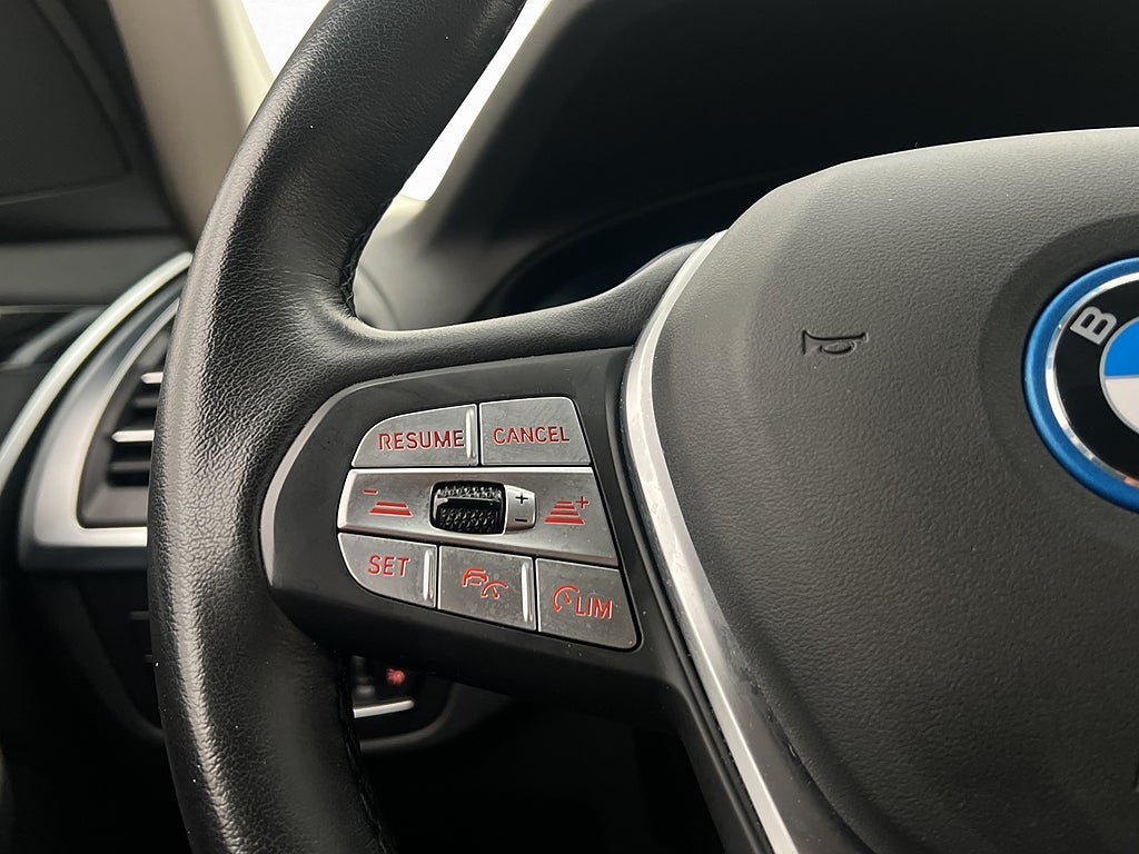 Vehicle Image 29