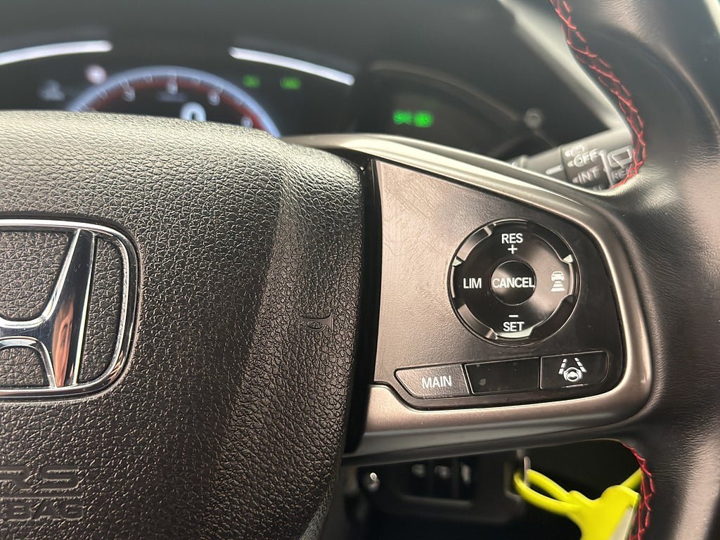 Vehicle Image 24