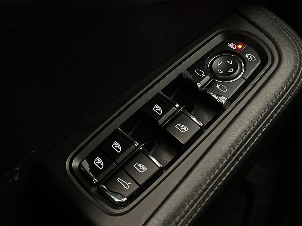 Vehicle Image 36
