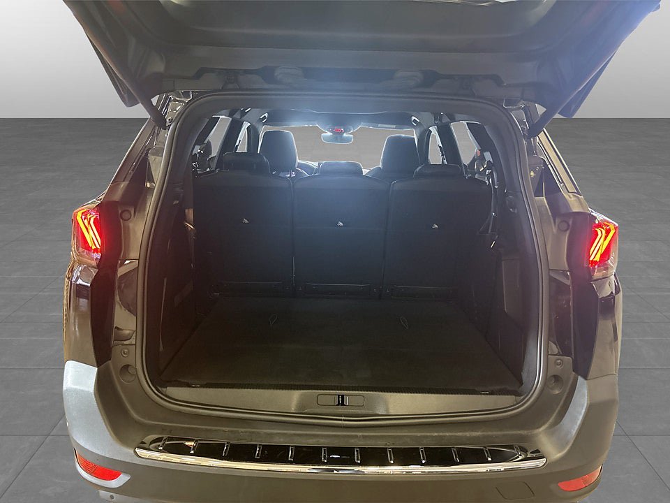Vehicle Image 17