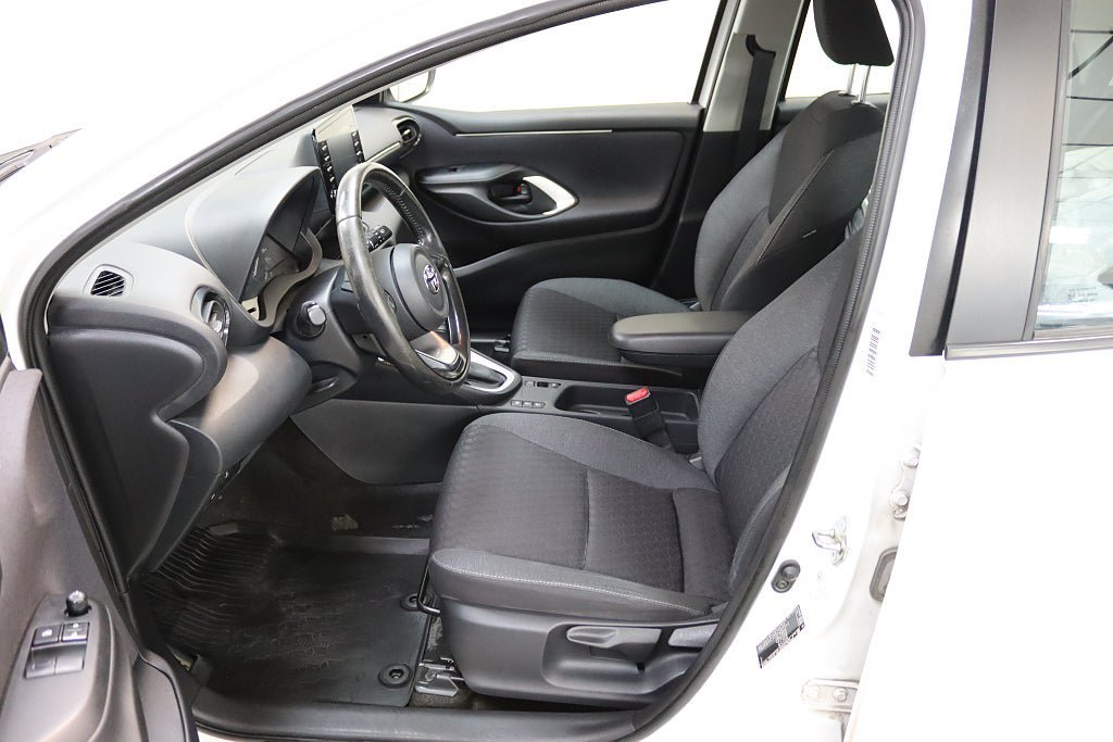 Vehicle Image 10