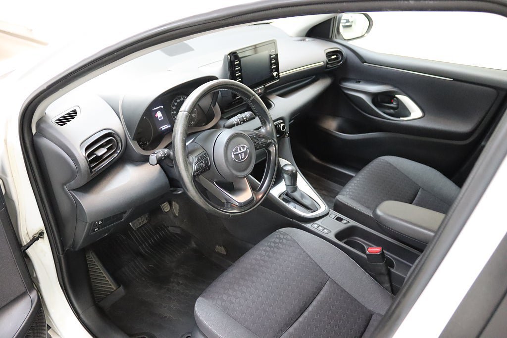 Vehicle Image 11