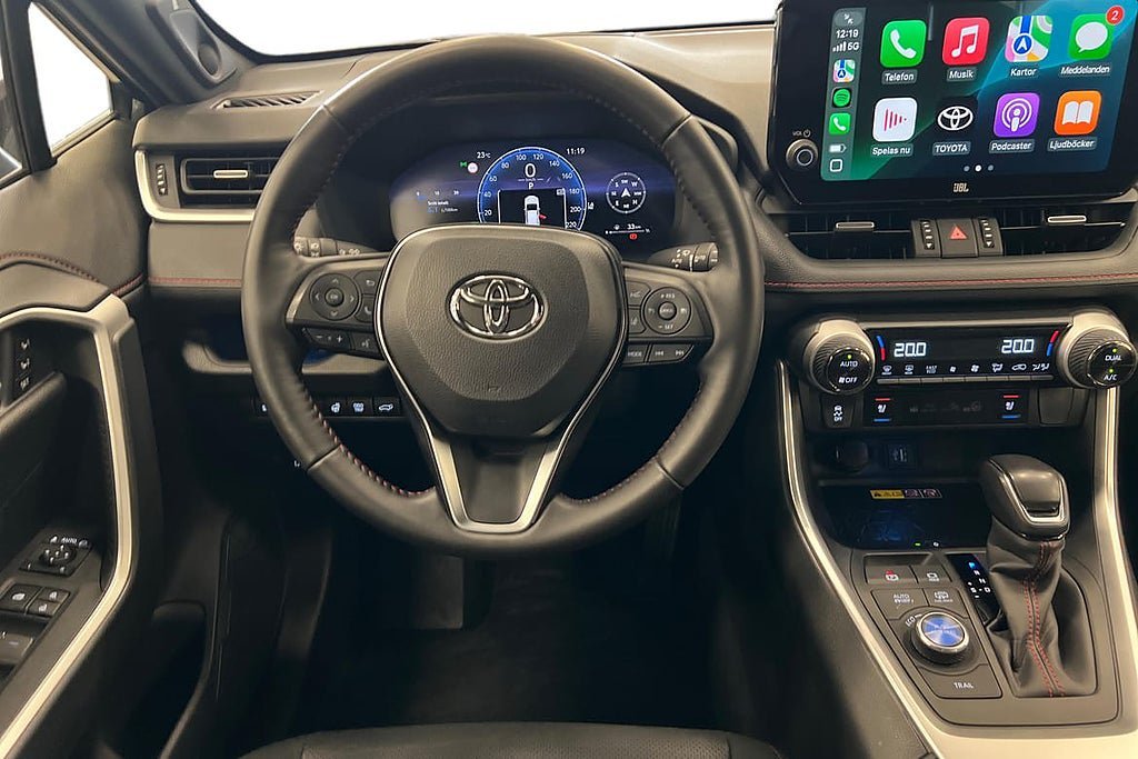 Vehicle Image 11