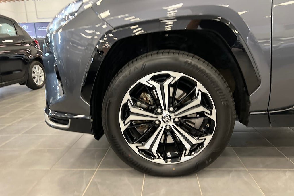 Vehicle Image 17
