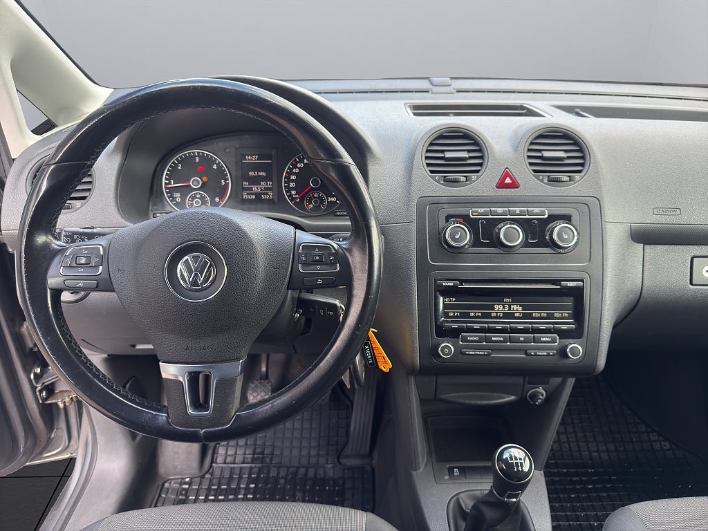 Vehicle Image 12