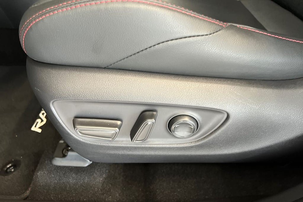 Vehicle Image 23