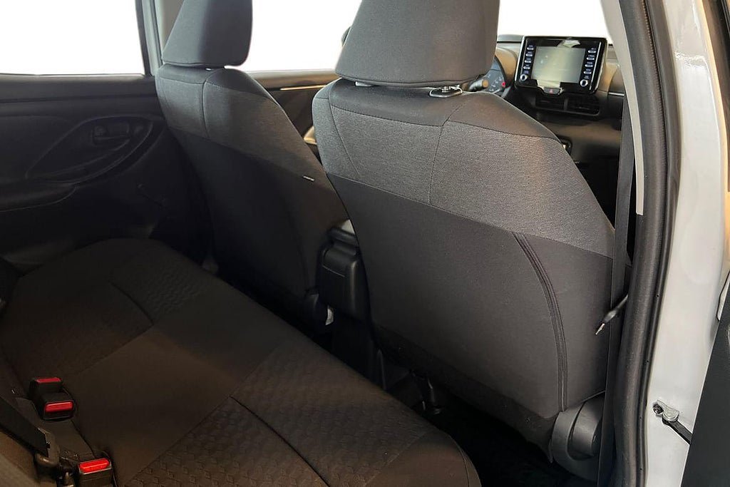 Vehicle Image 9