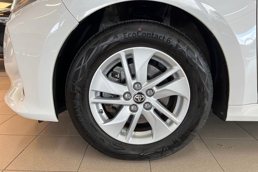 Vehicle Image 17