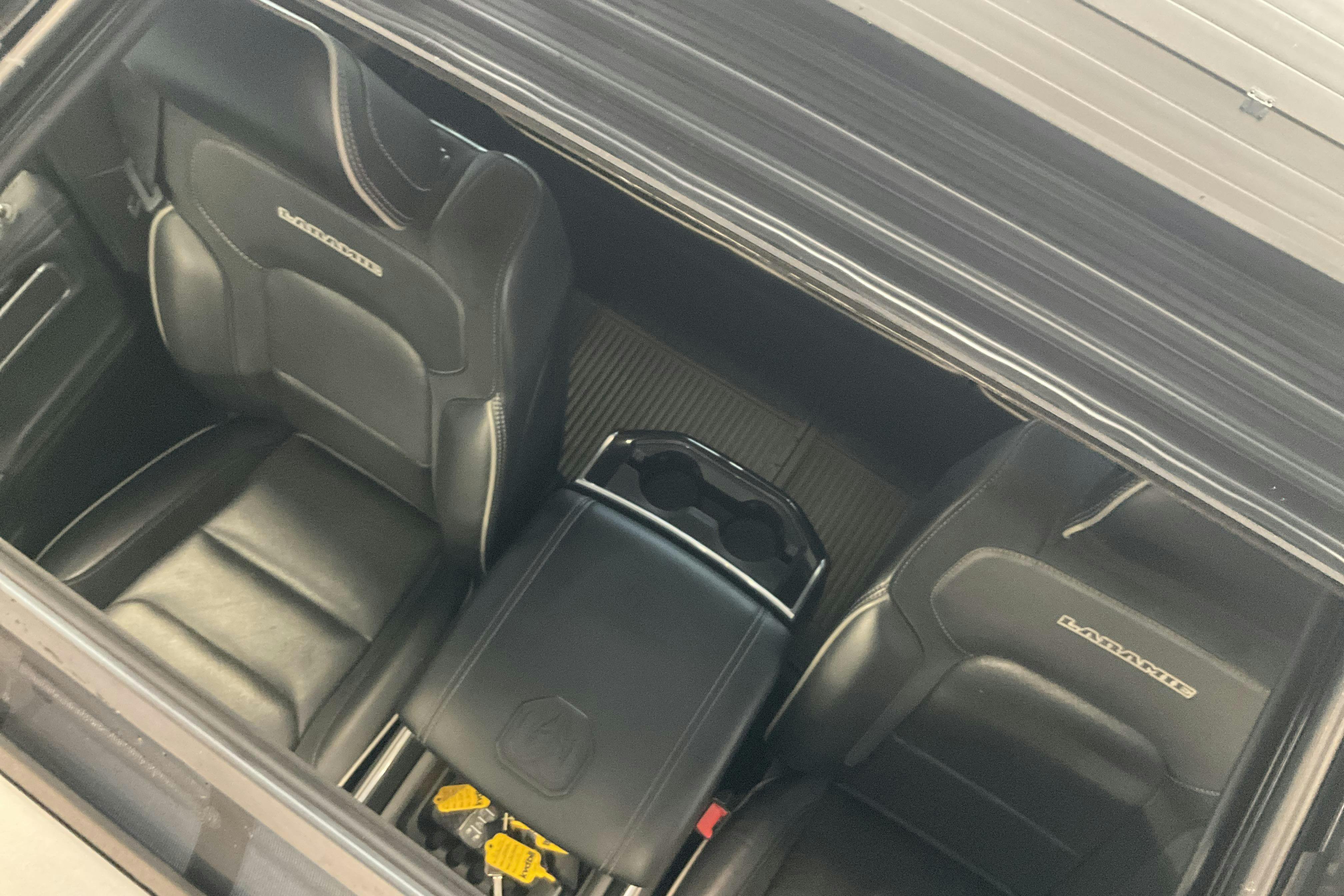 Vehicle Image 13