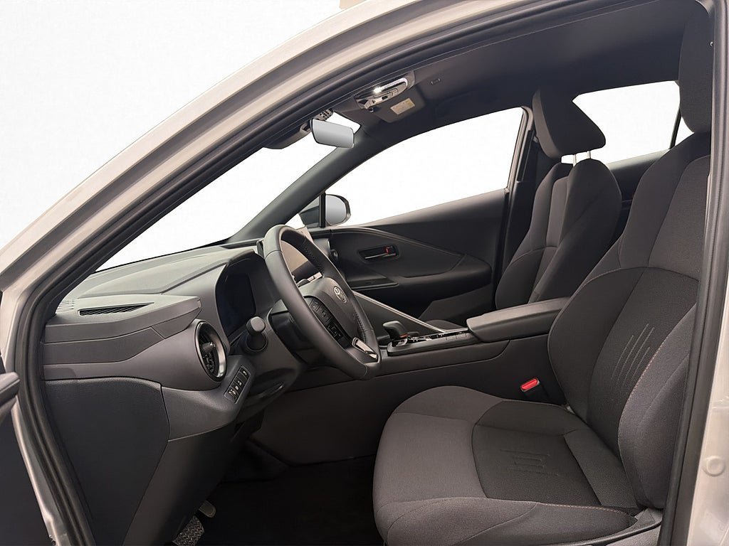 Vehicle Image 12