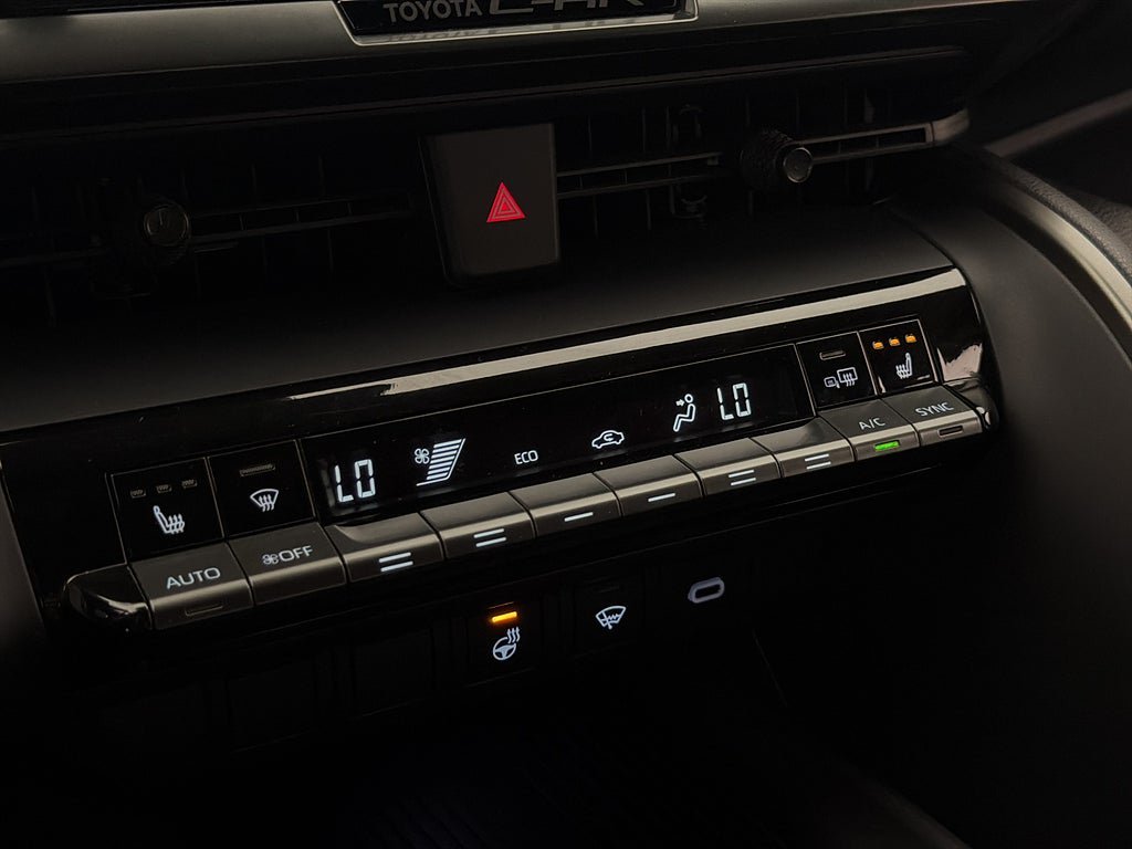 Vehicle Image 23