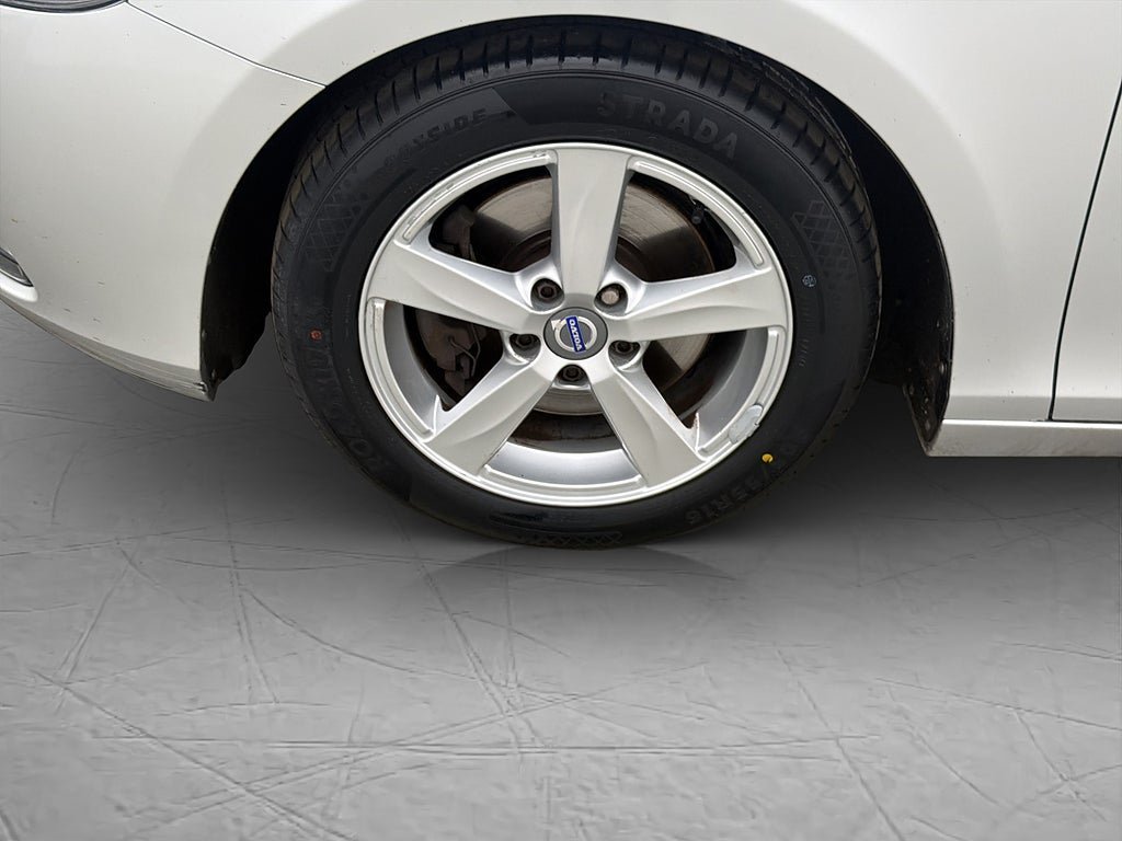 Vehicle Image 26