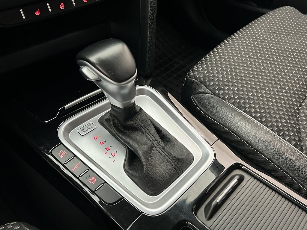 Vehicle Image 26