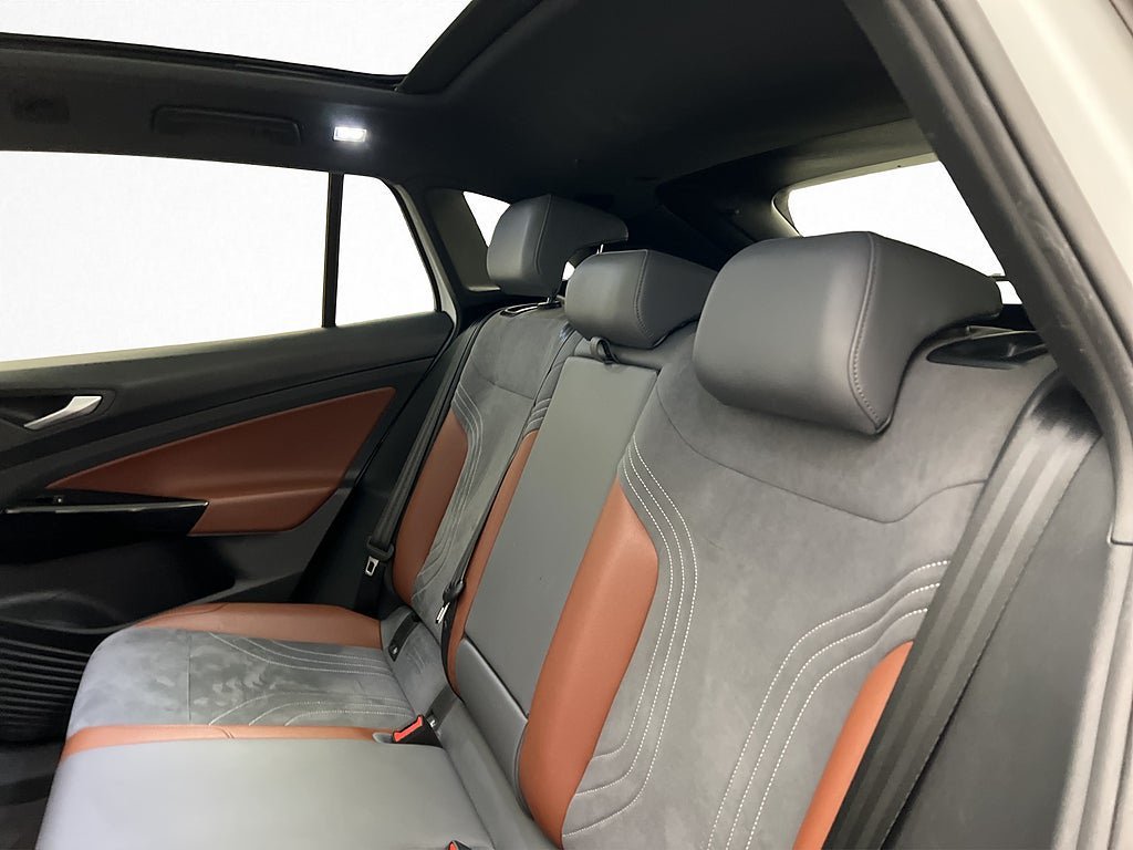 Vehicle Image 33