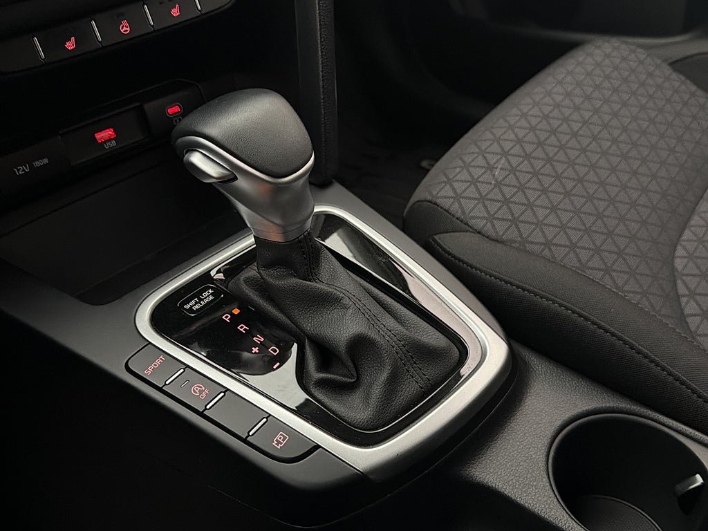 Vehicle Image 23