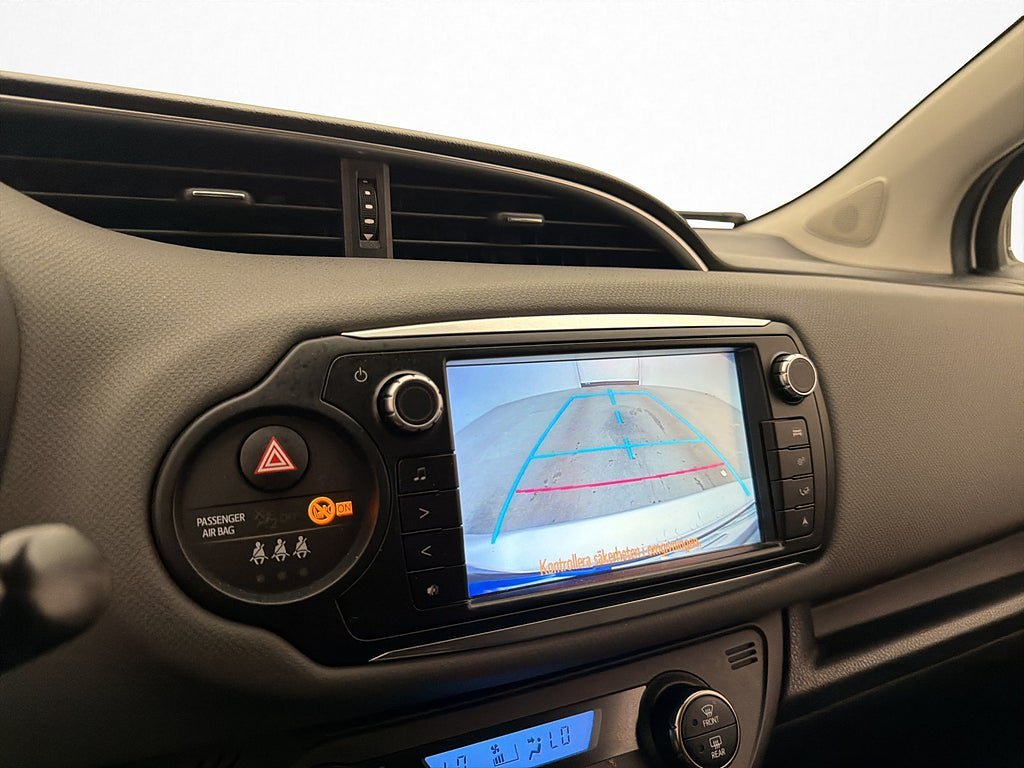 Vehicle Image 19