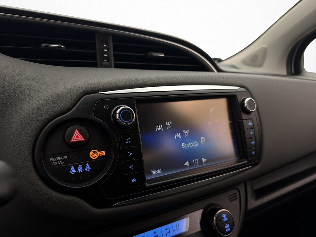 Vehicle Image 20