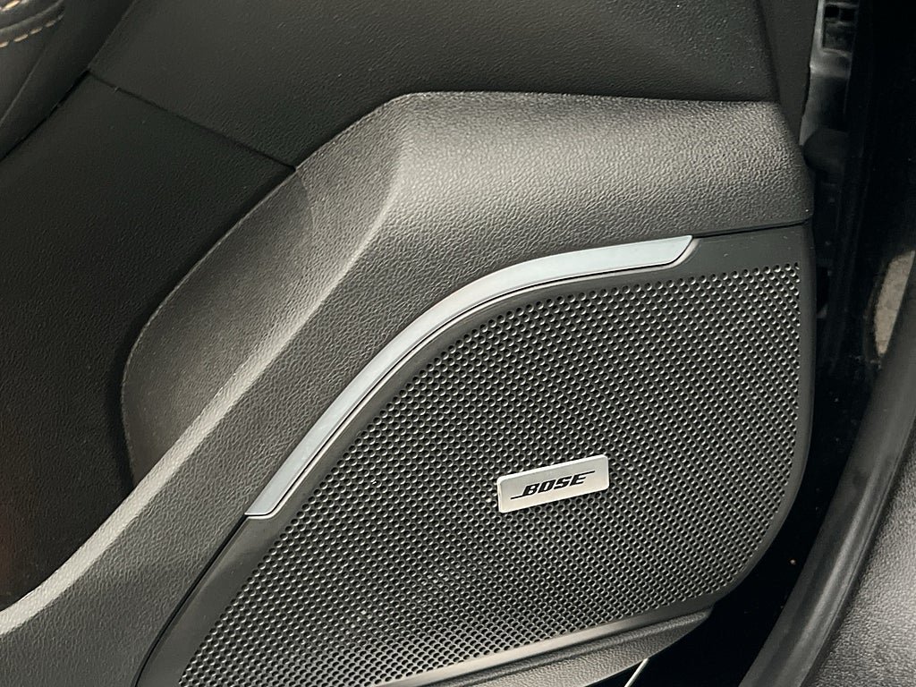 Vehicle Image 28