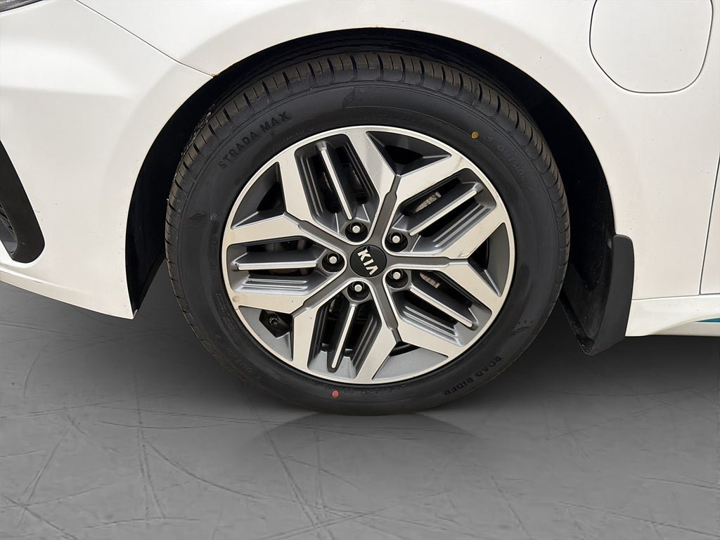 Vehicle Image 30