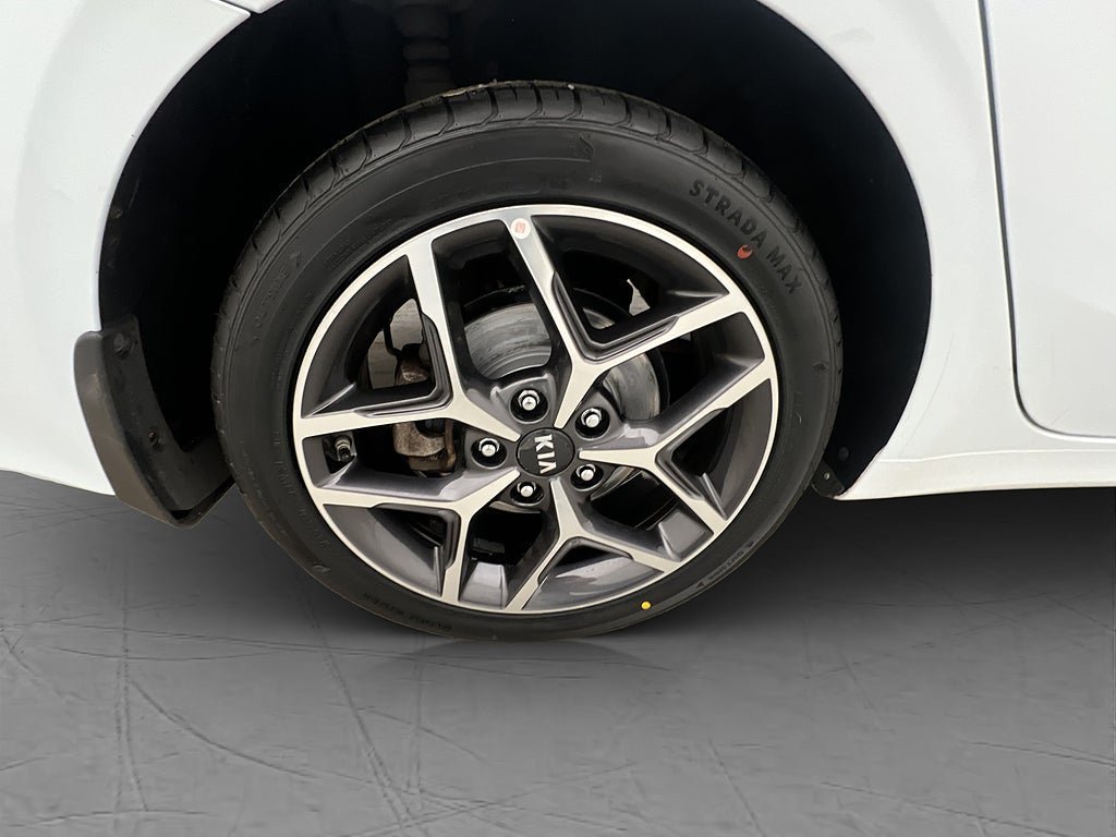 Vehicle Image 30