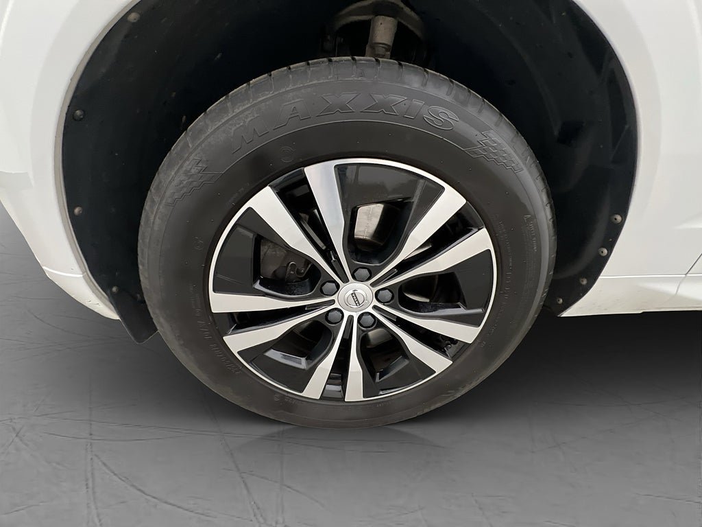 Vehicle Image 38