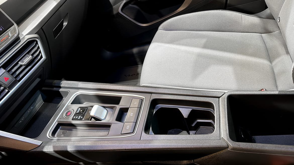Vehicle Image 20