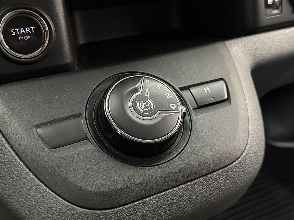 Vehicle Image 27