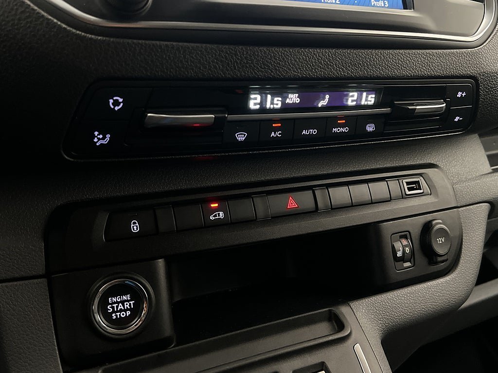 Vehicle Image 29