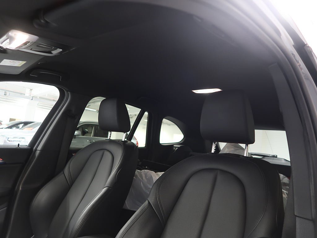 Vehicle Image 22
