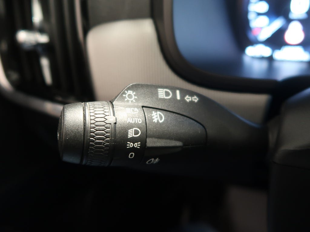 Vehicle Image 42