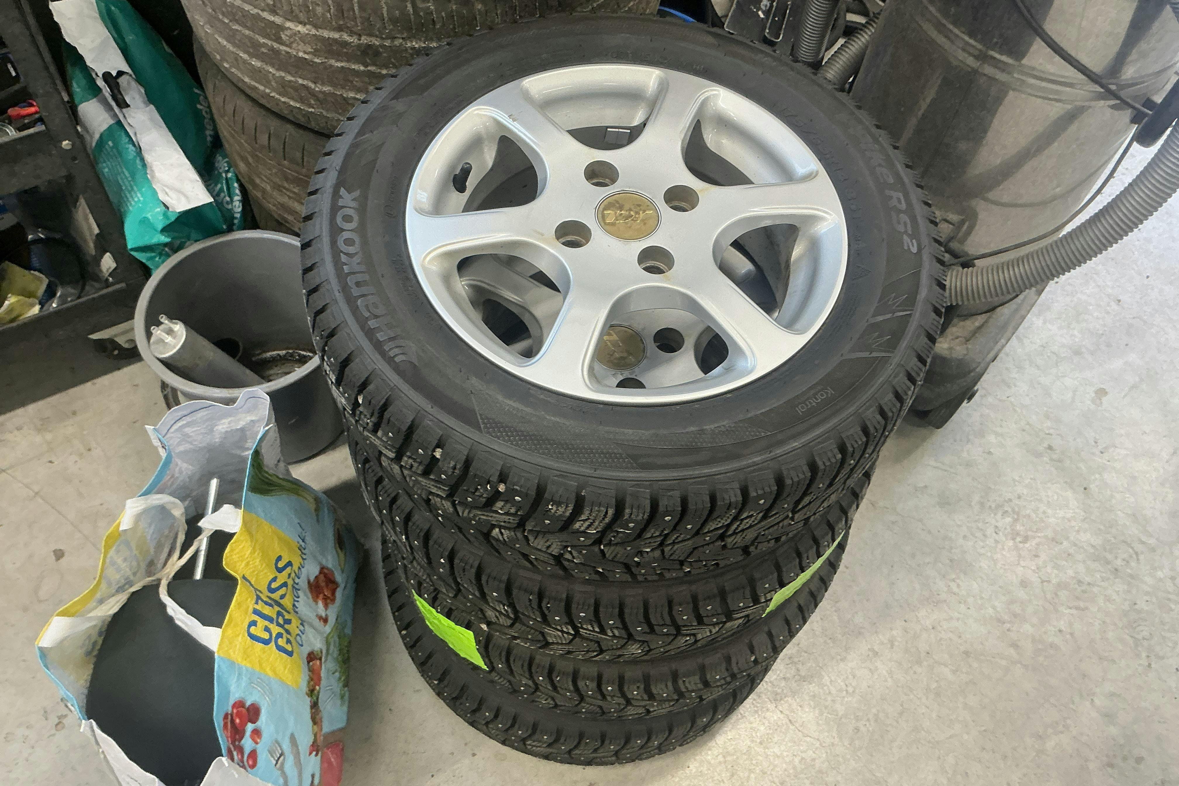 Vehicle Image 13