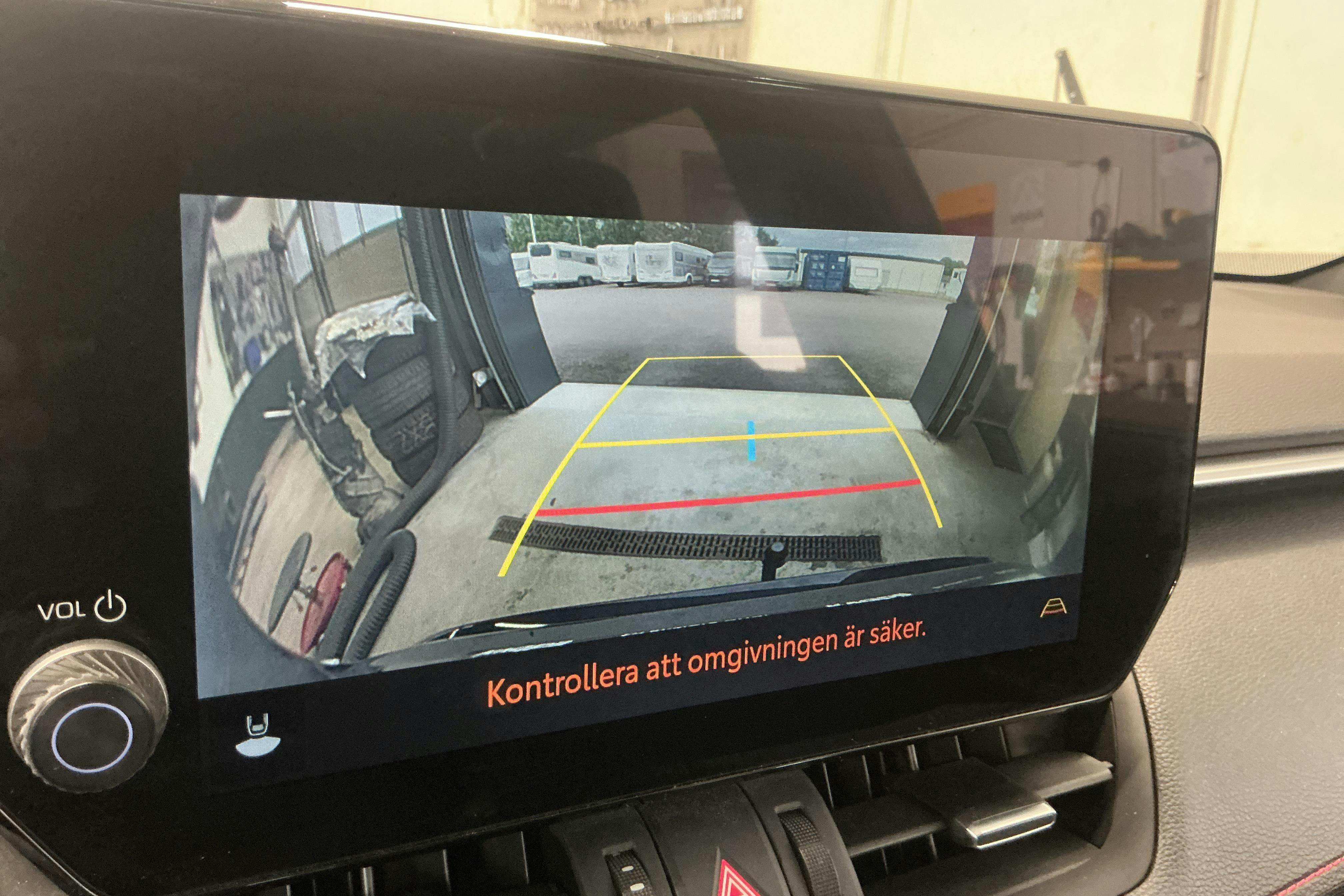 Vehicle Image 13