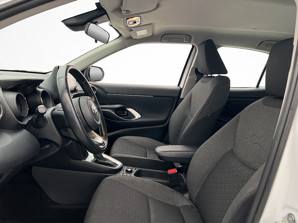Vehicle Image 11