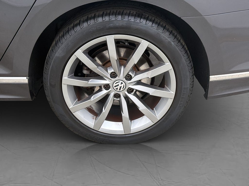Vehicle Image 33