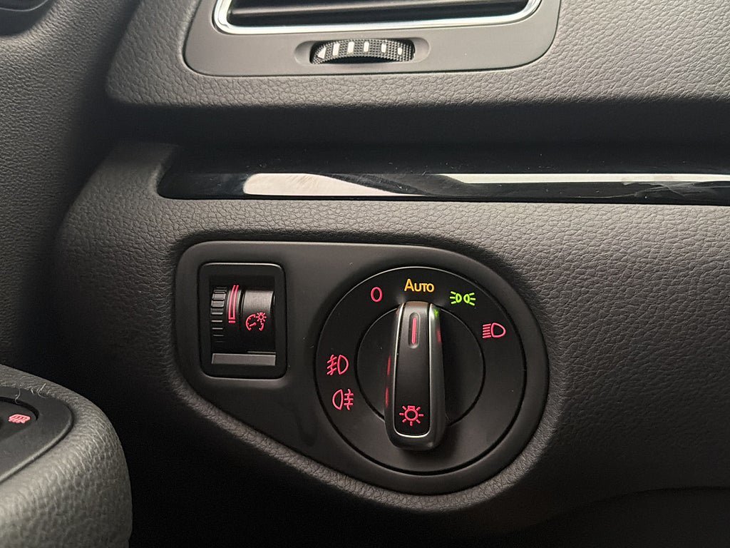 Vehicle Image 28