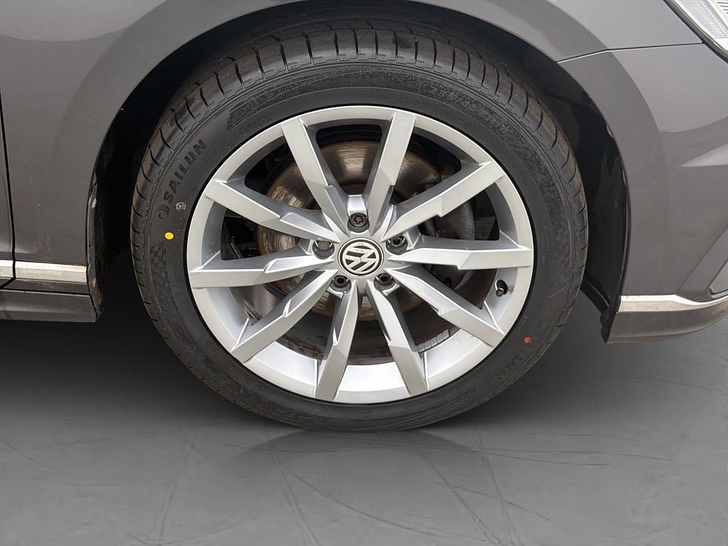 Vehicle Image 35