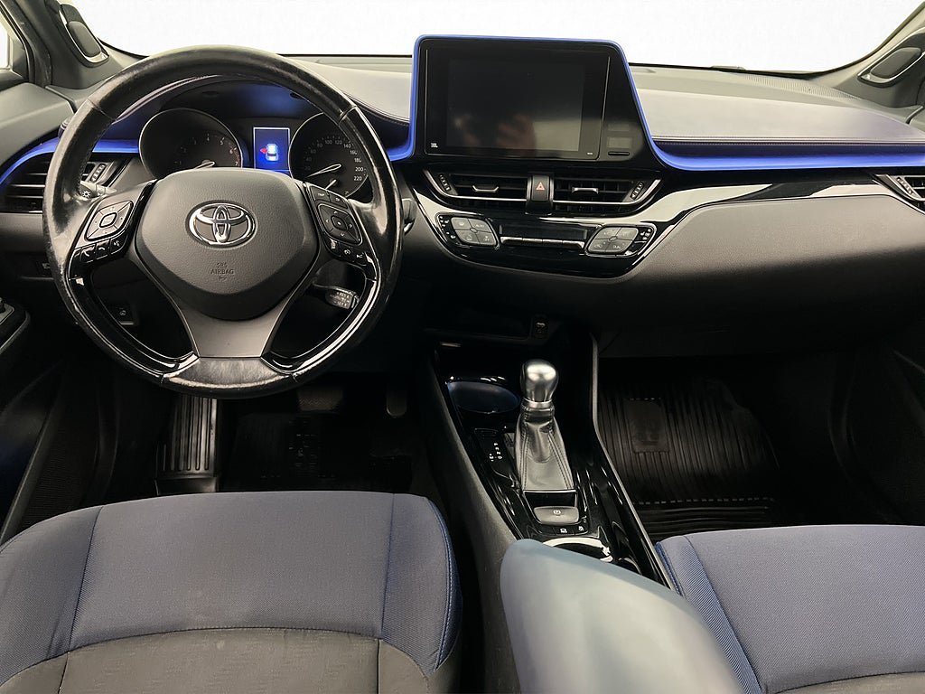 Vehicle Image 12