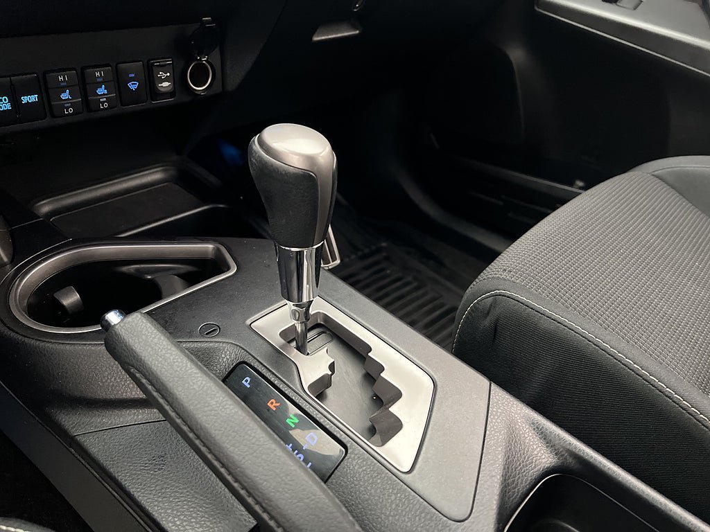 Vehicle Image 18