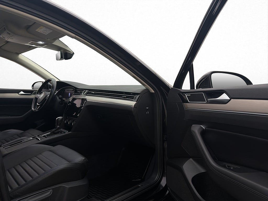 Vehicle Image 24