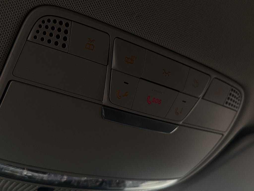 Vehicle Image 28