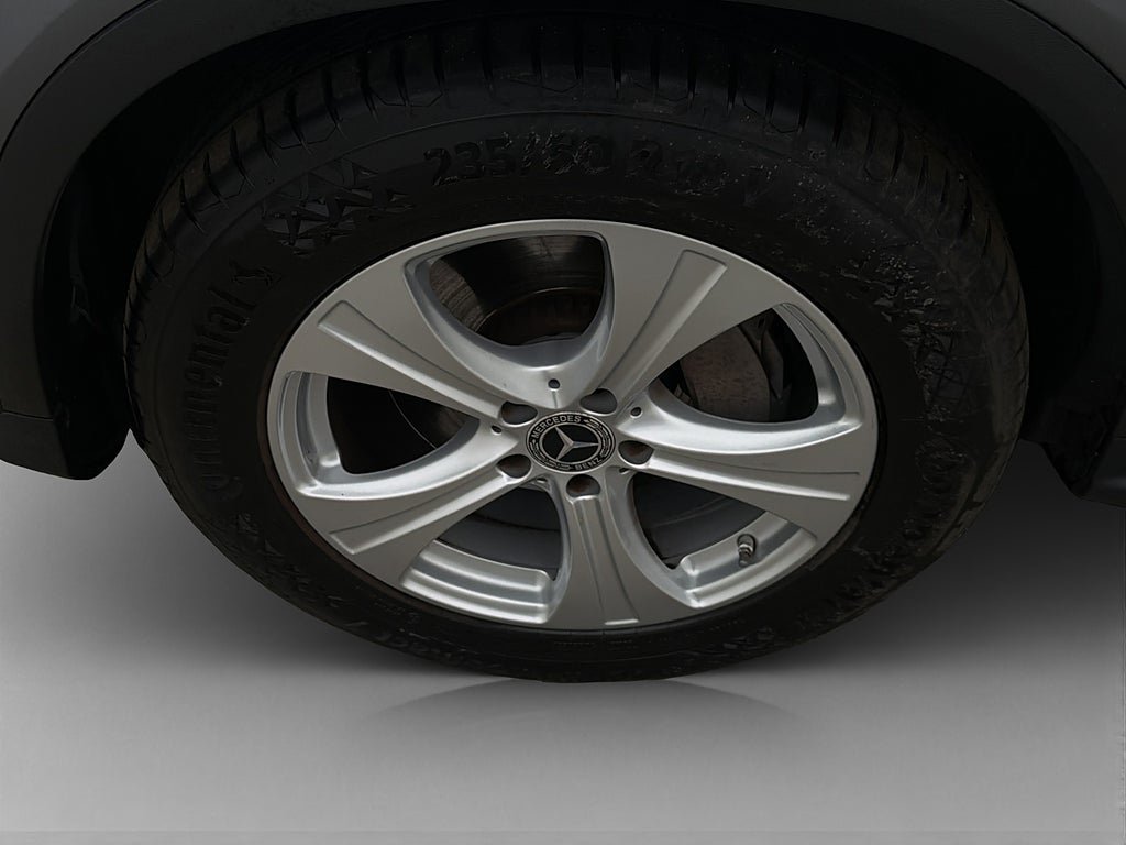 Vehicle Image 38