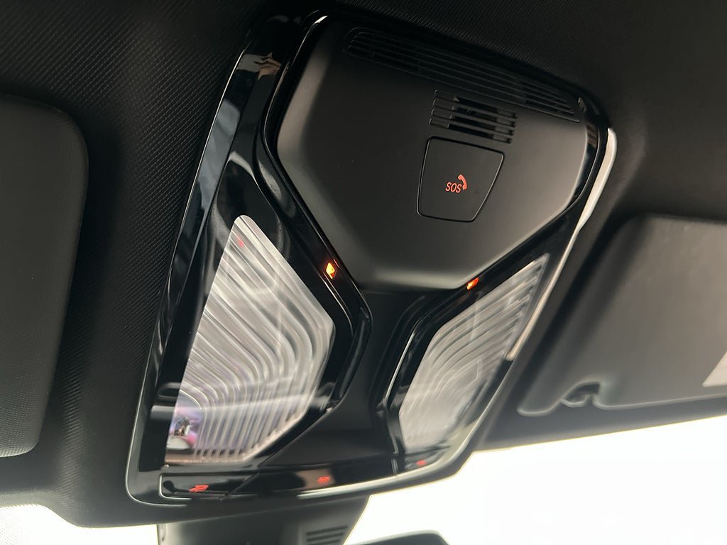 Vehicle Image 26