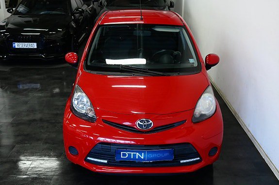 Vehicle Image 6