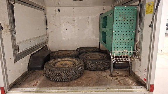 Vehicle Image 9