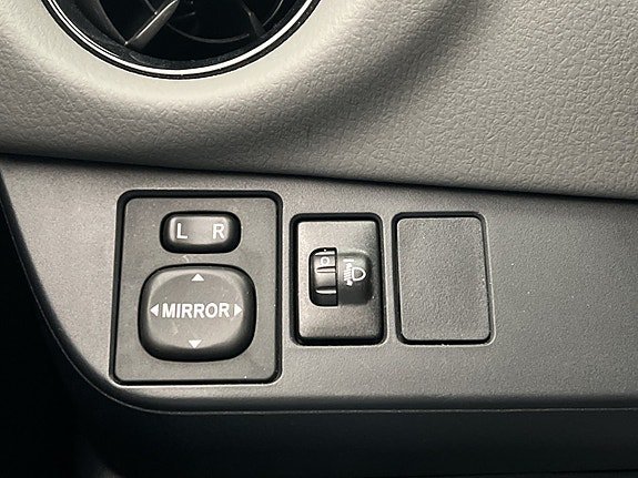 Vehicle Image 27